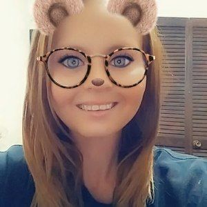 Meet your Posher, Melanie